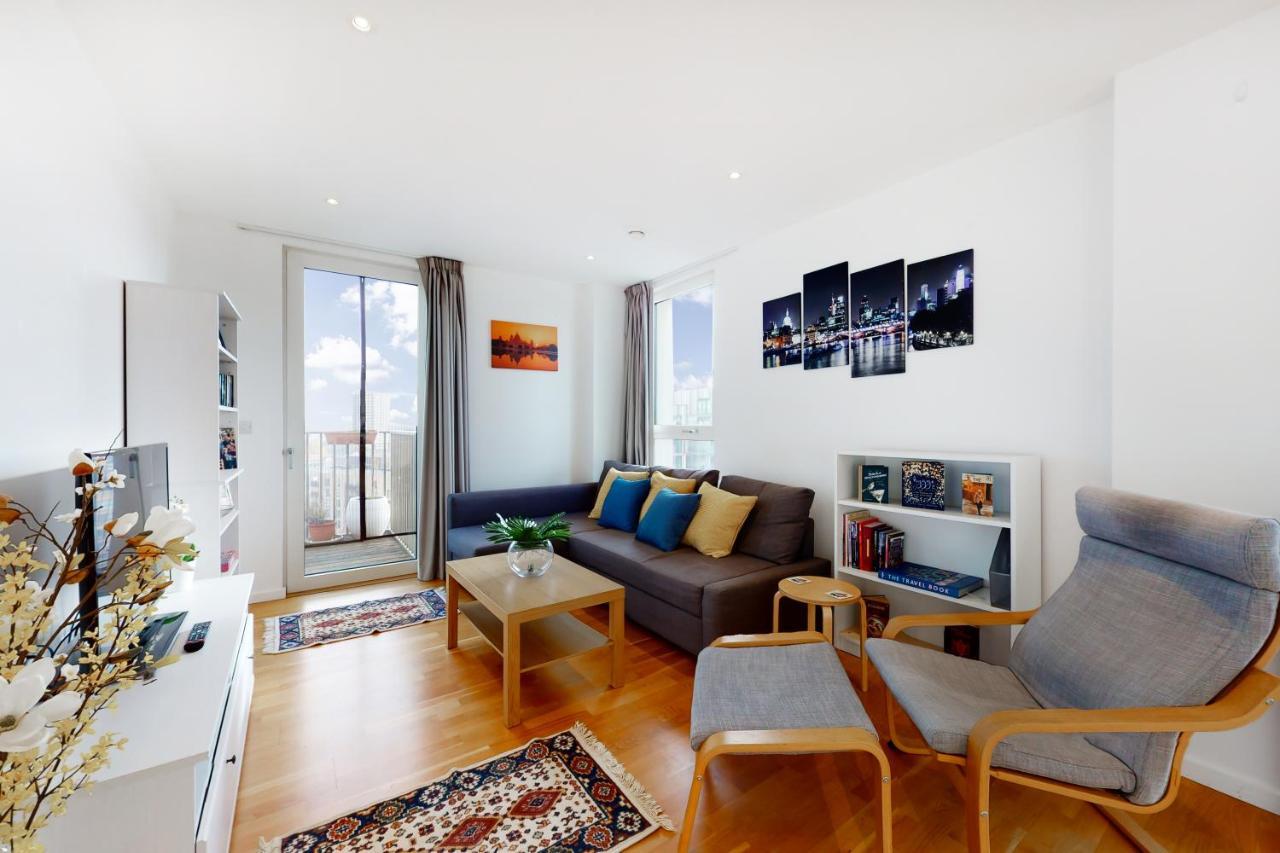 Lovely 2 Bedroom Flat With Balcony In Stratford 伦敦 外观 照片