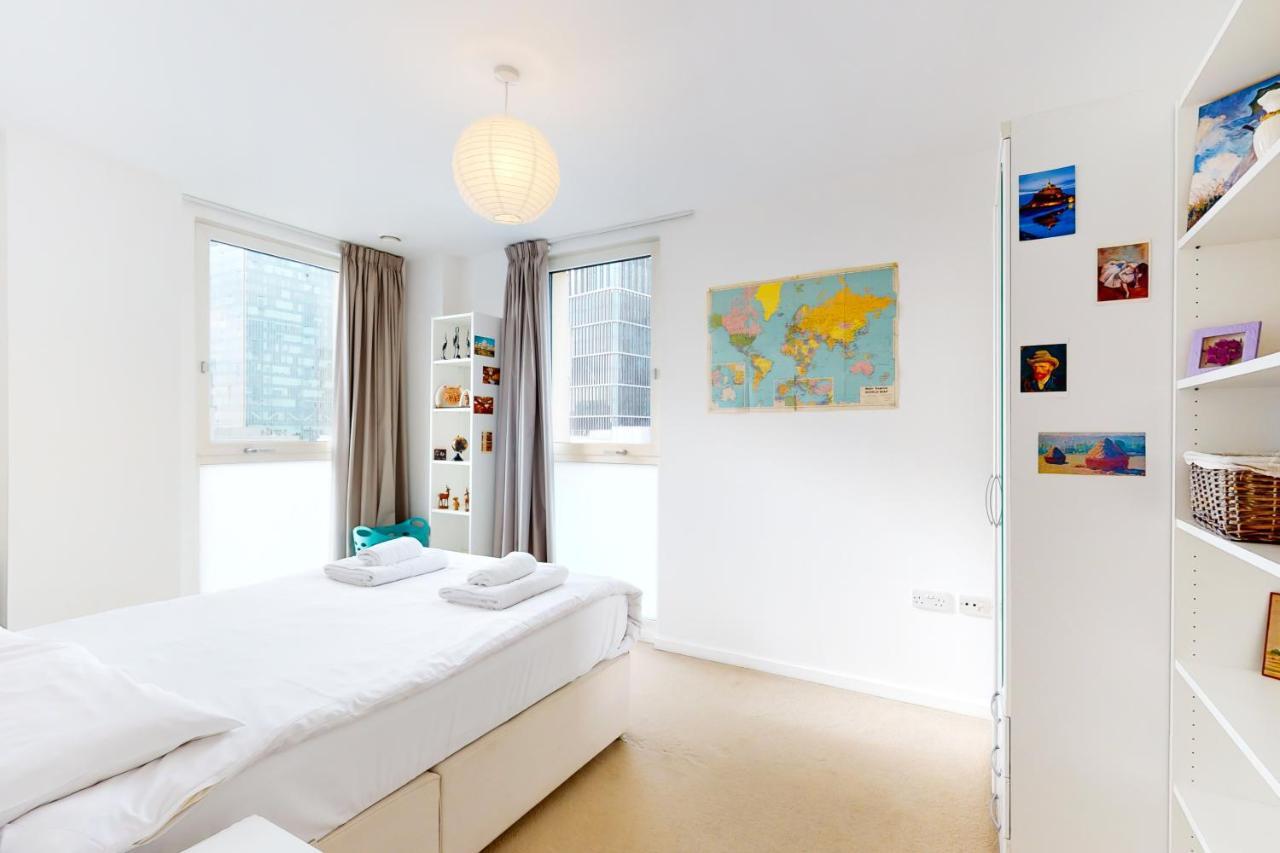 Lovely 2 Bedroom Flat With Balcony In Stratford 伦敦 外观 照片