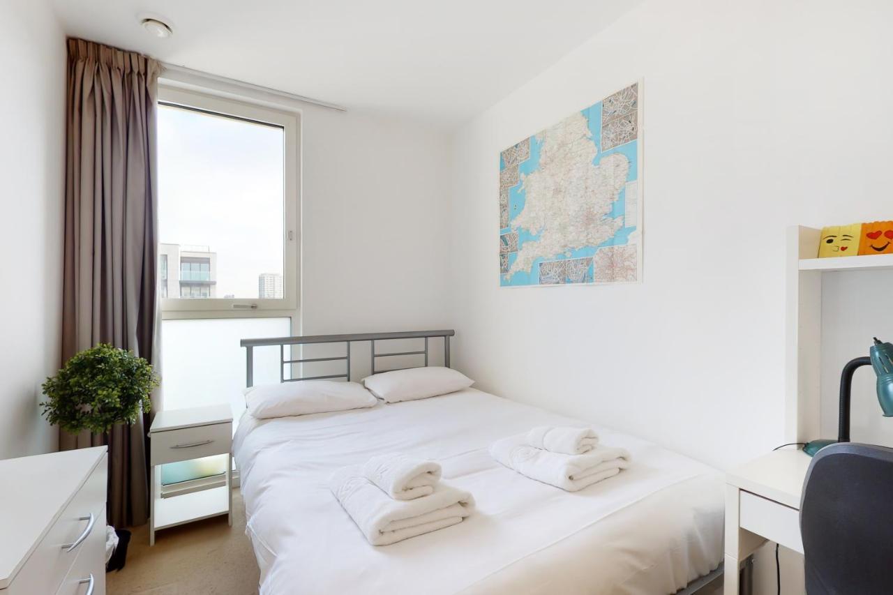 Lovely 2 Bedroom Flat With Balcony In Stratford 伦敦 外观 照片