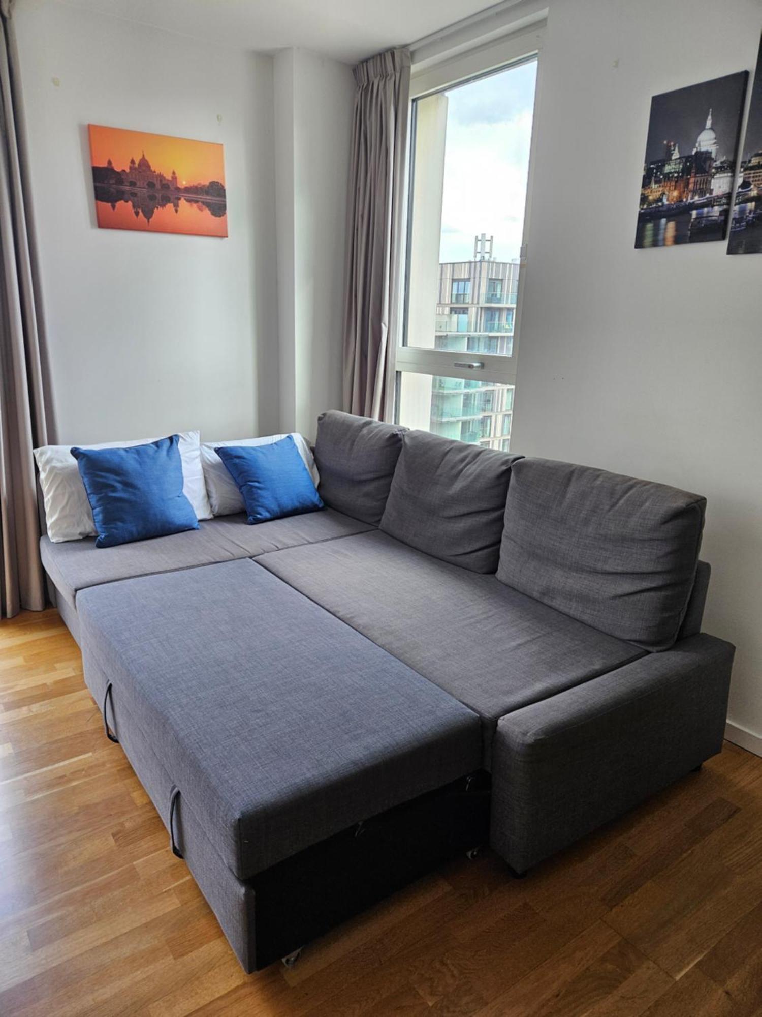 Lovely 2 Bedroom Flat With Balcony In Stratford 伦敦 外观 照片